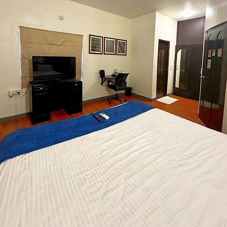 Brick Castle Hotel Csennai Kültér fotó