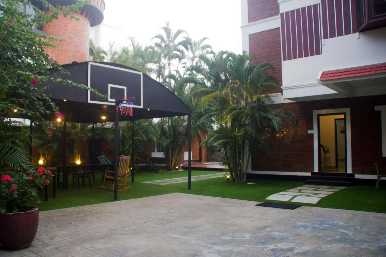 Brick Castle Hotel Csennai Kültér fotó