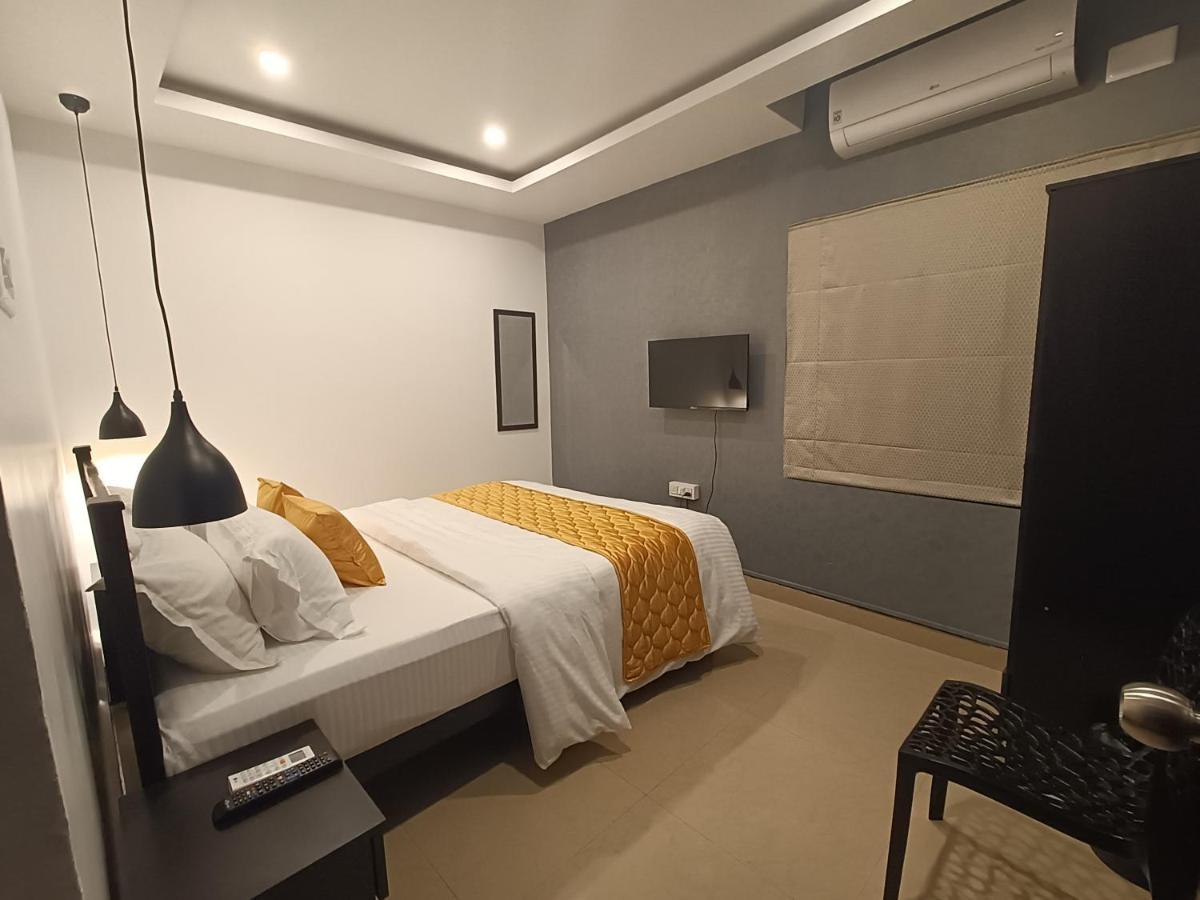 Brick Castle Hotel Csennai Kültér fotó